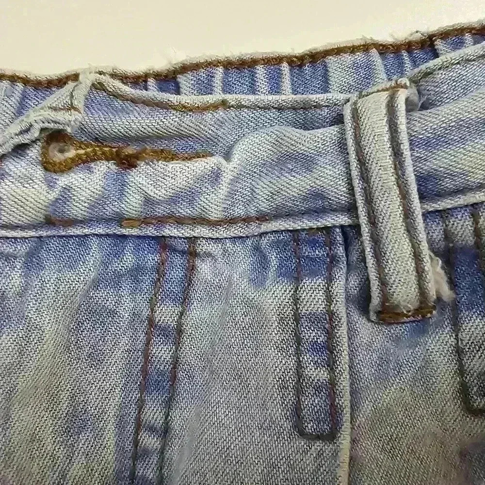 Vintage Bill Blass Cuffed Jean Shorts Size 12 - Picture 11 of 11